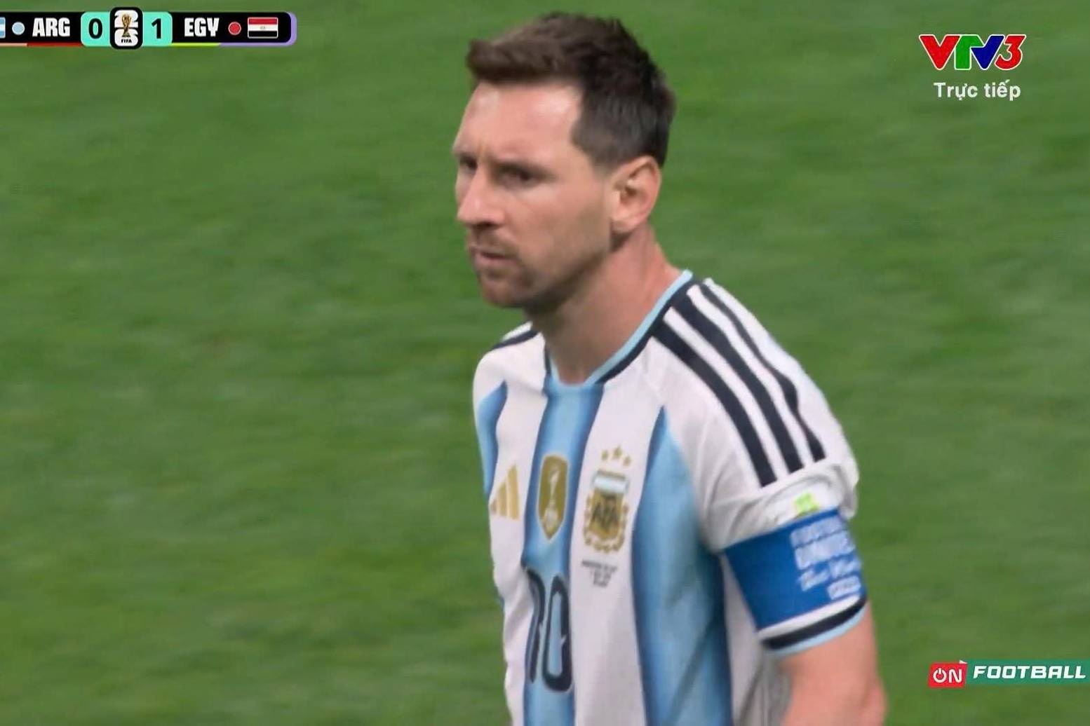 Bieu cam cua Messi khi sut hong penalty hinh anh