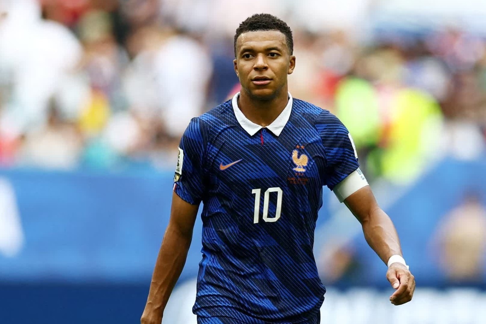 Mbappe viết tâm thư sau thất bại ở World Cup