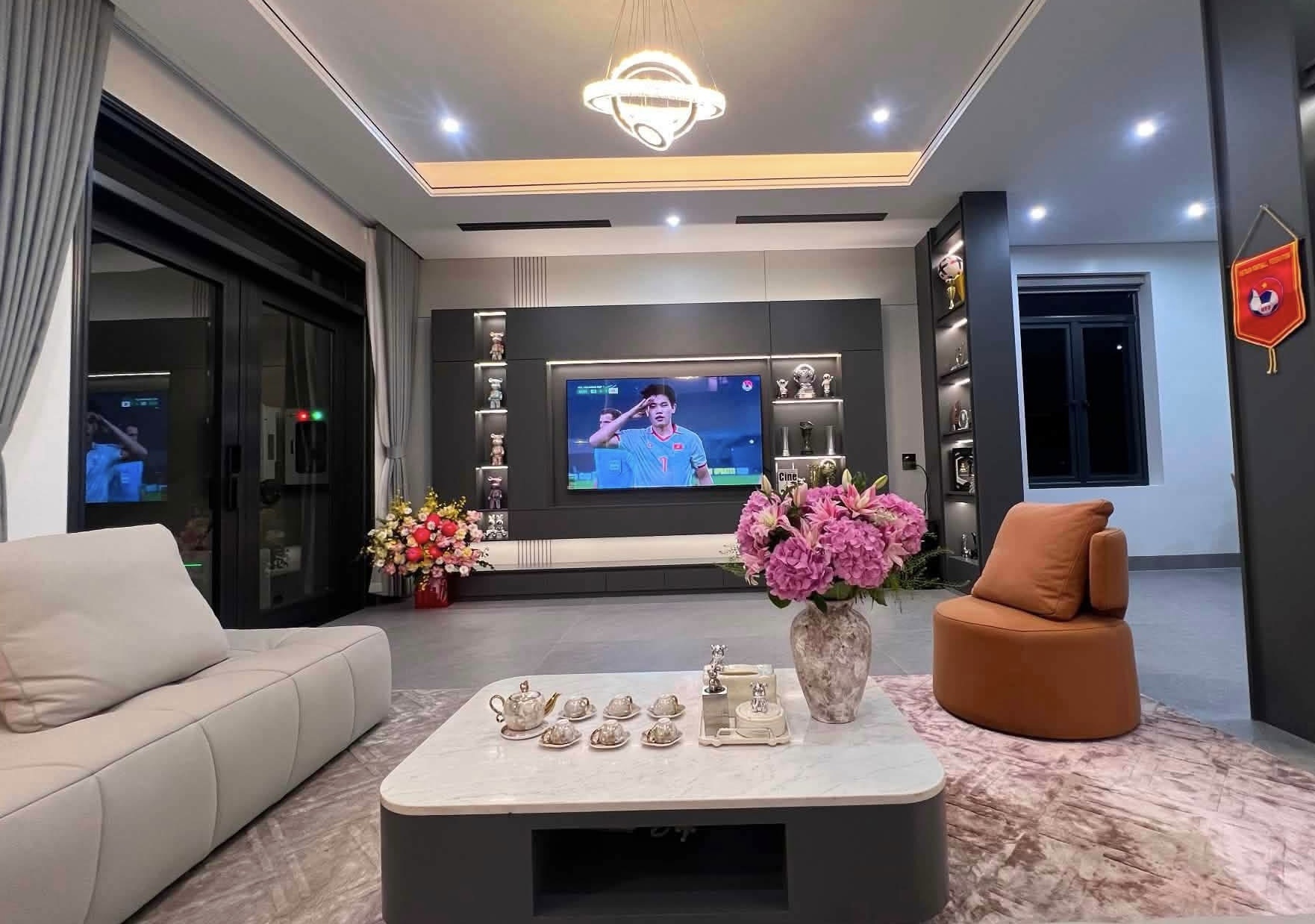 Bên trong căn nhà Đình Bắc vừa xây báo hiếu bố mẹ