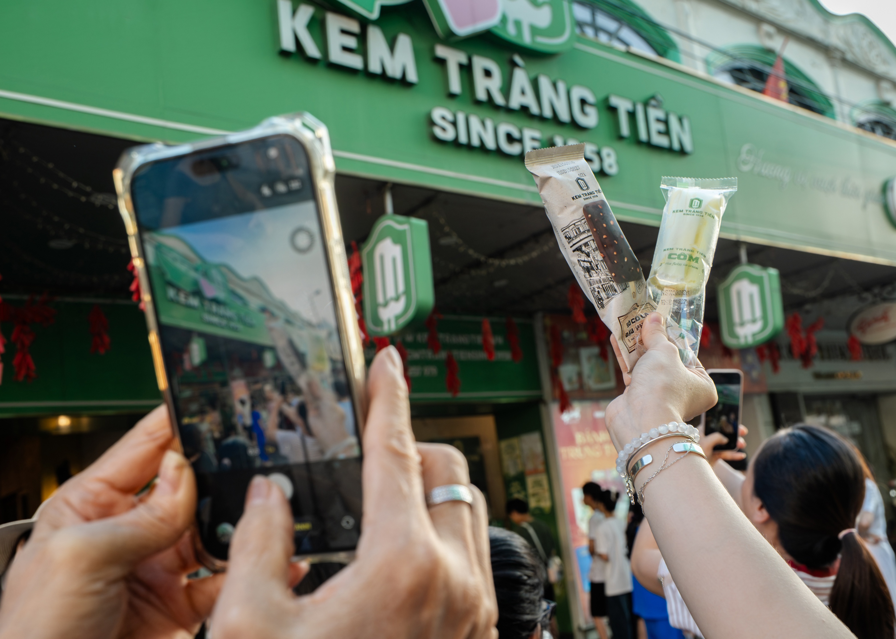 kem tr&agrave;ng tiền ảnh 4