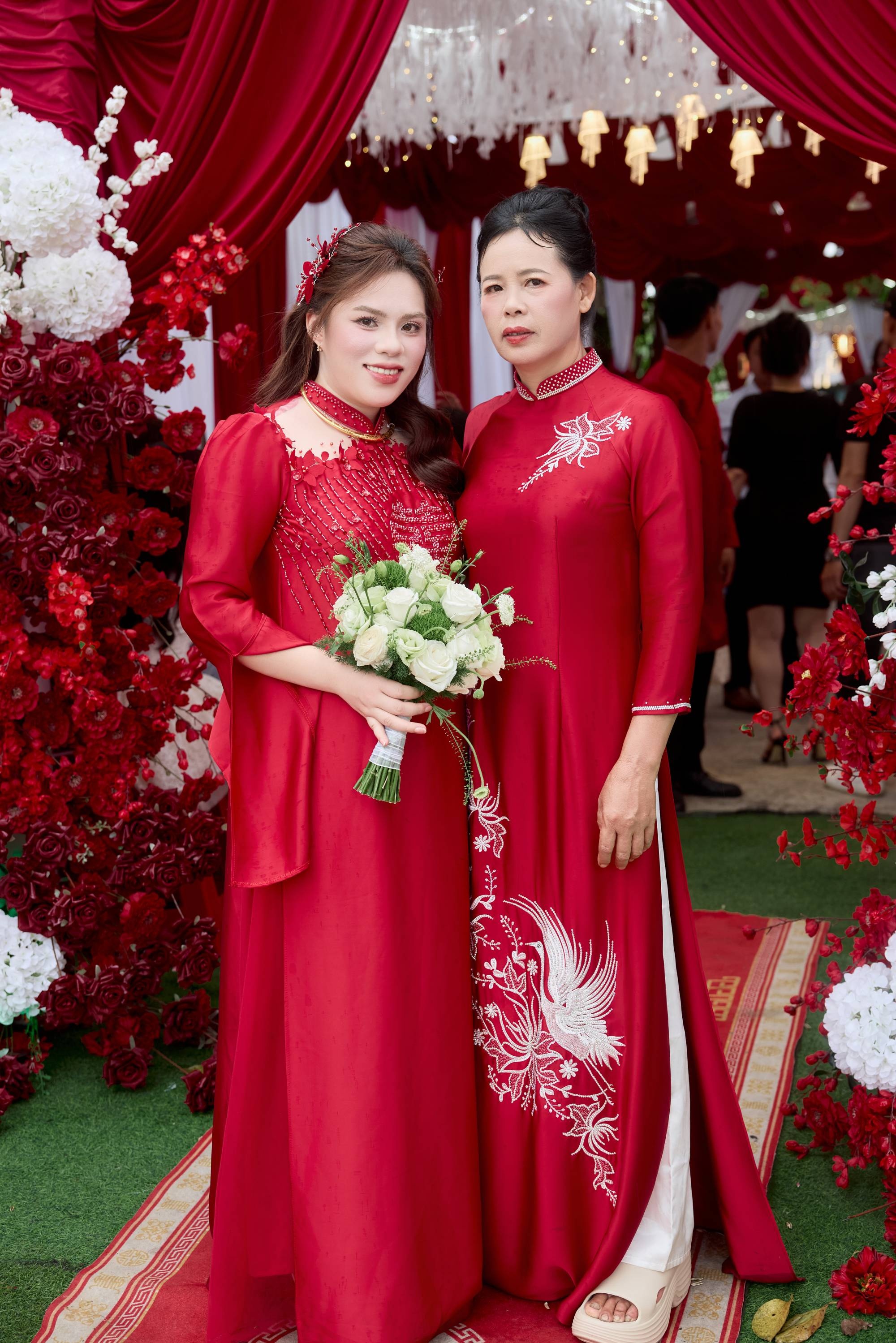 con d&acirc;u ảnh 2