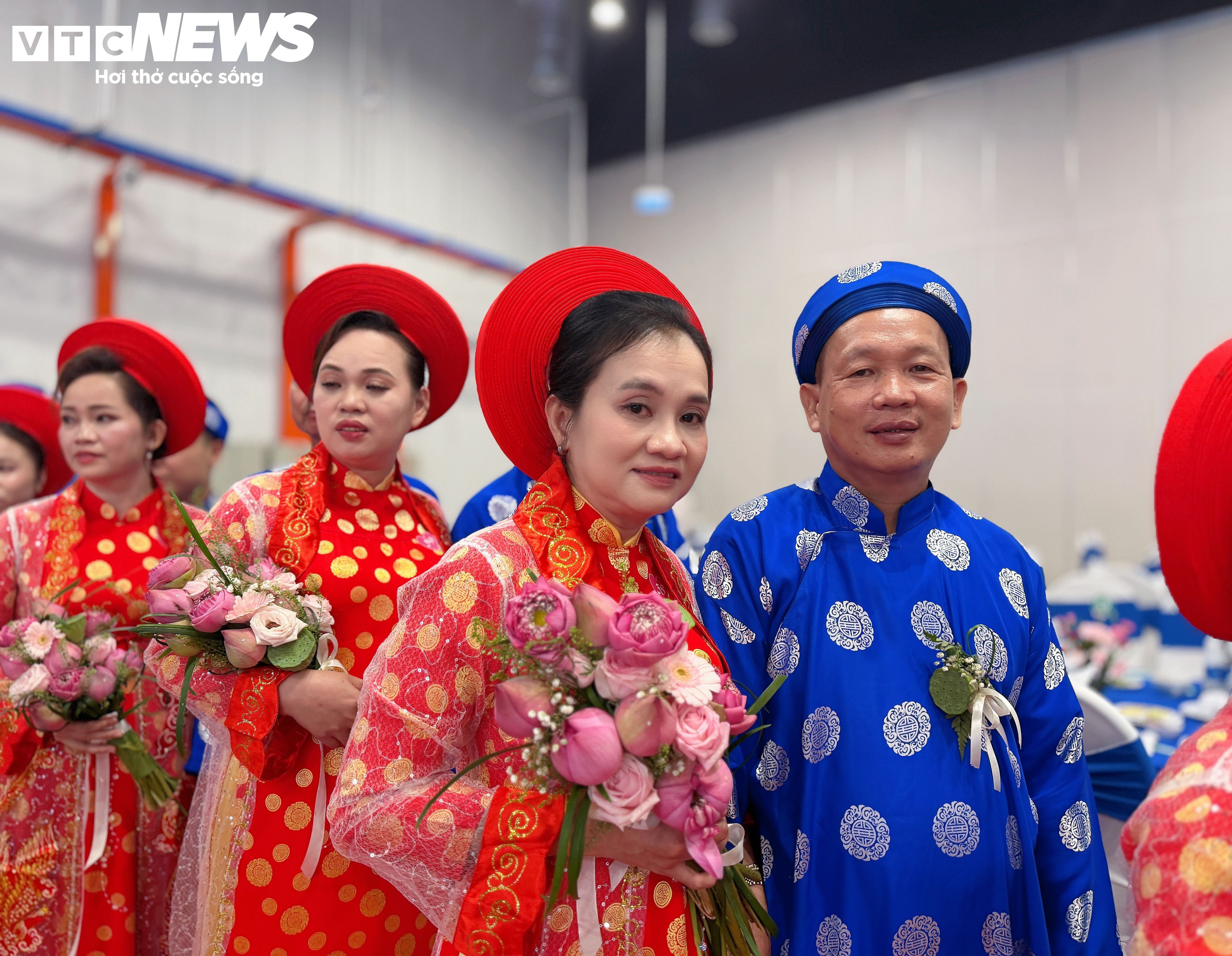 đ&aacute;m cưới ảnh 1