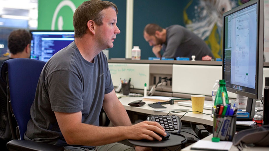 Mark Zuckerberg từ mặt đồng sáng lập WhatsApp ảnh 2 Mark Zuckerberg tu mat dong sang lap WhatsApp anh 2