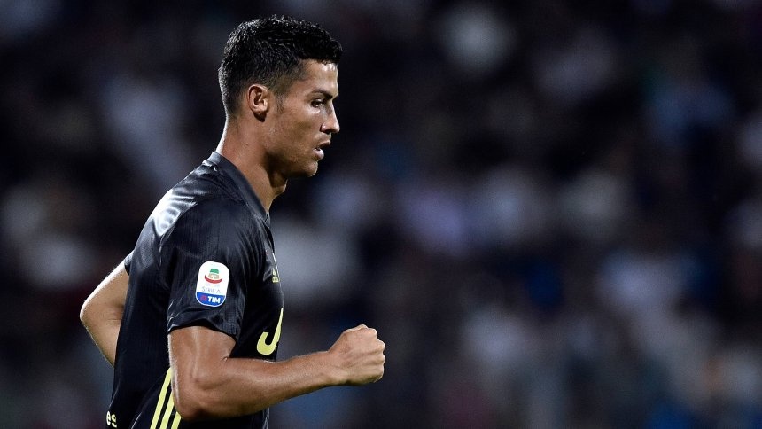 Ronaldo hiếp dâm ảnh 3 Ronaldo hiep dam anh 3