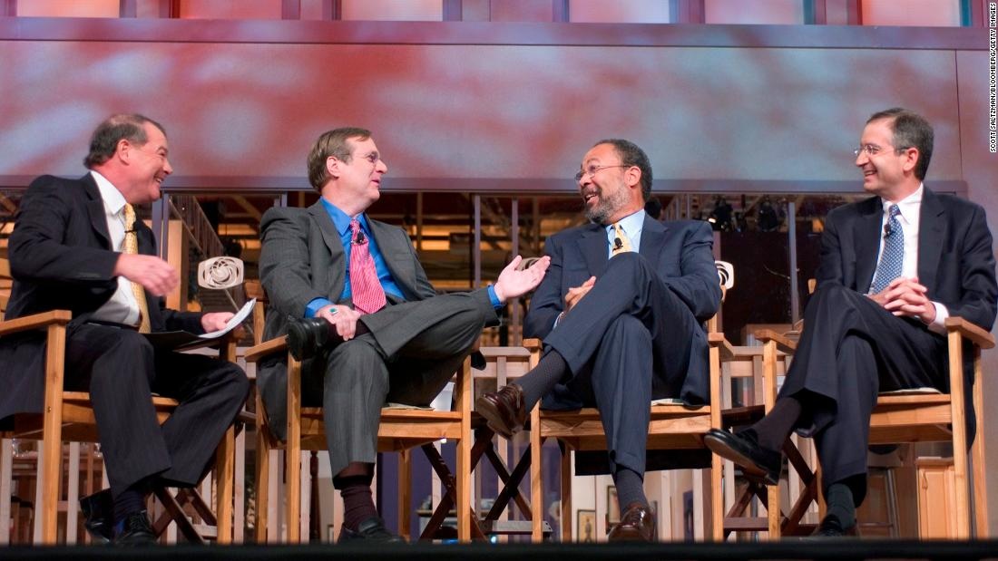 dong sang lap microsoft qua doi anh 11