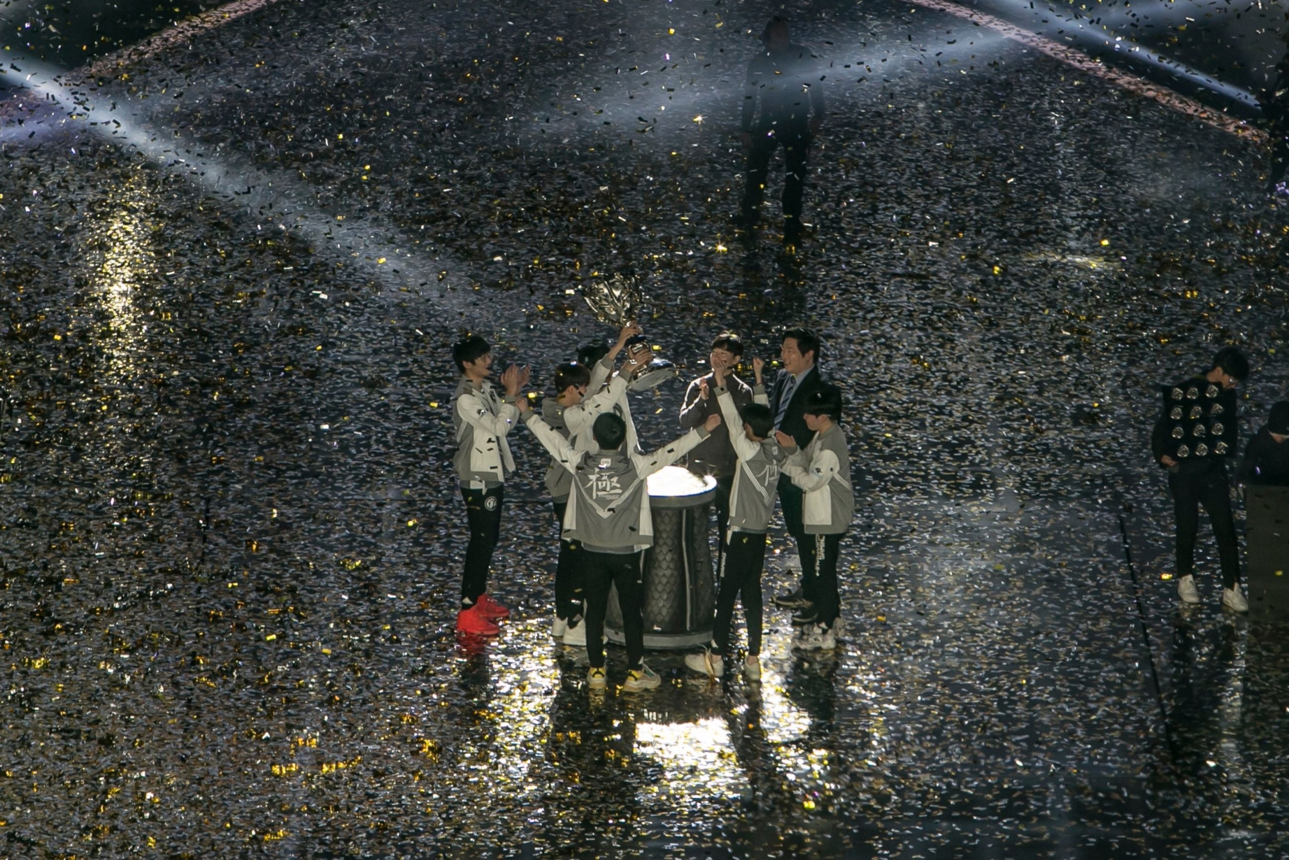 chung ket the gioi anh 3