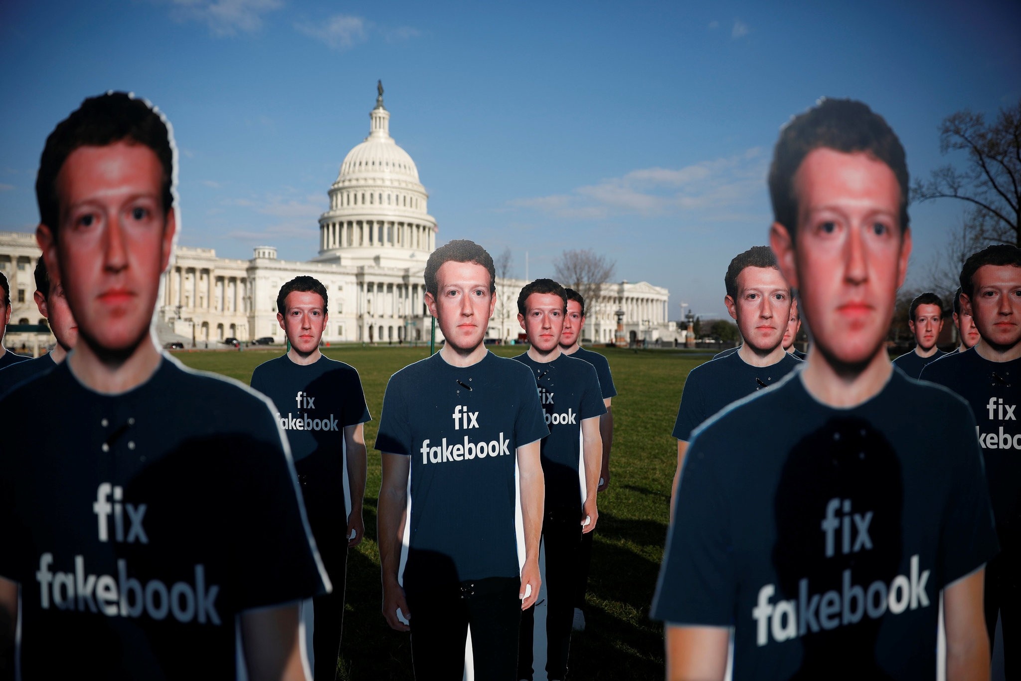 Bitcoin, Facebook, Elon Musk am anh gioi cong nghe 2018 hinh anh