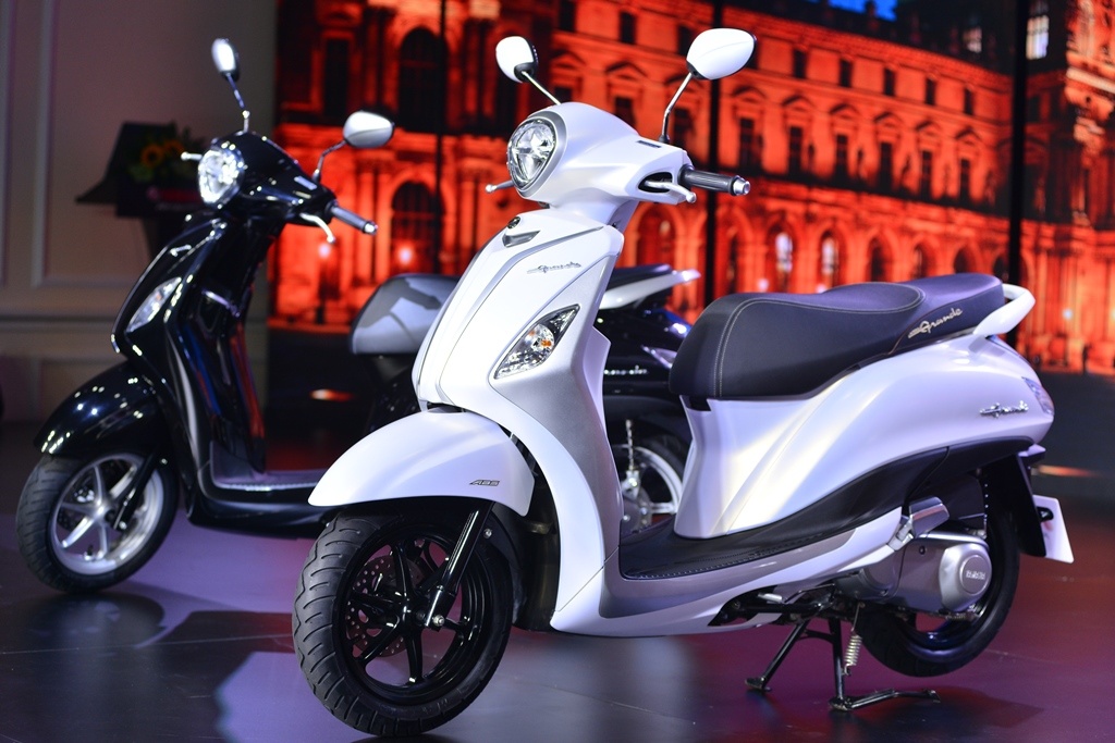 Giai ma dong co hybrid tren xe yamaha grande anh 1