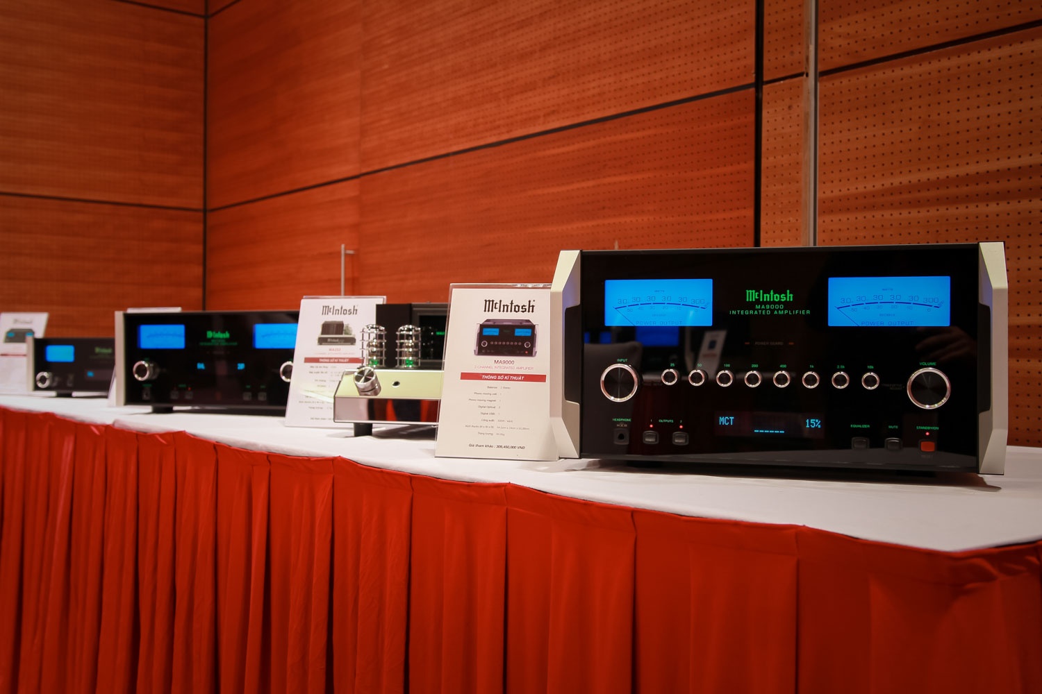 trien lam av show 2018 anh 7