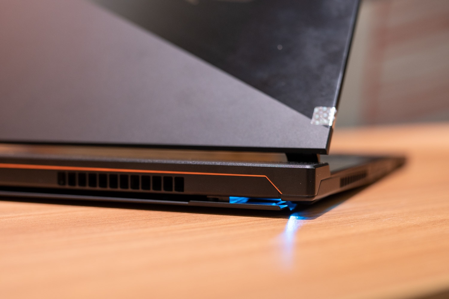 Danh gia ROG Zephyrus S anh 10