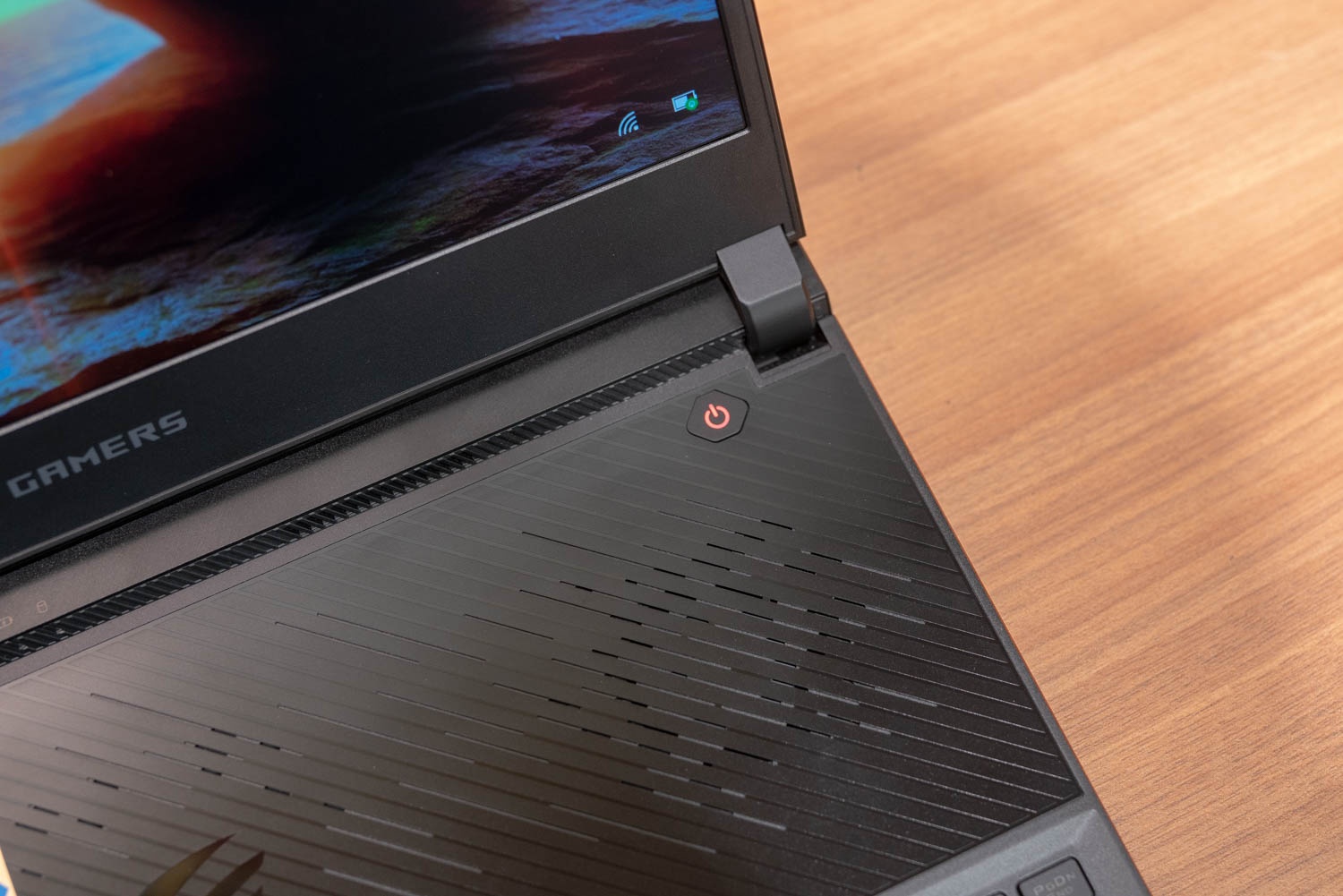 Danh gia ROG Zephyrus S anh 4