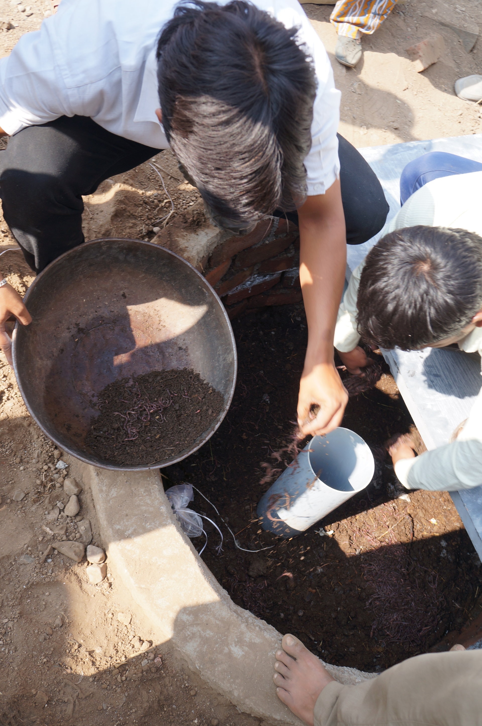 tỷ phú bill gates phát minh lại toilet ảnh 2 ty phu bill gates phat minh lai toilet anh 2