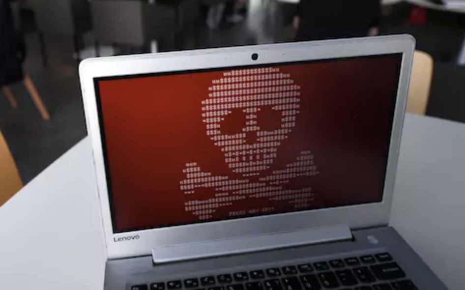 Hang trieu may tinh van nguy hiem do khong bao gio cap nhat hinh anh