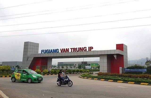 lenovo mo nha may o viet nam anh 1