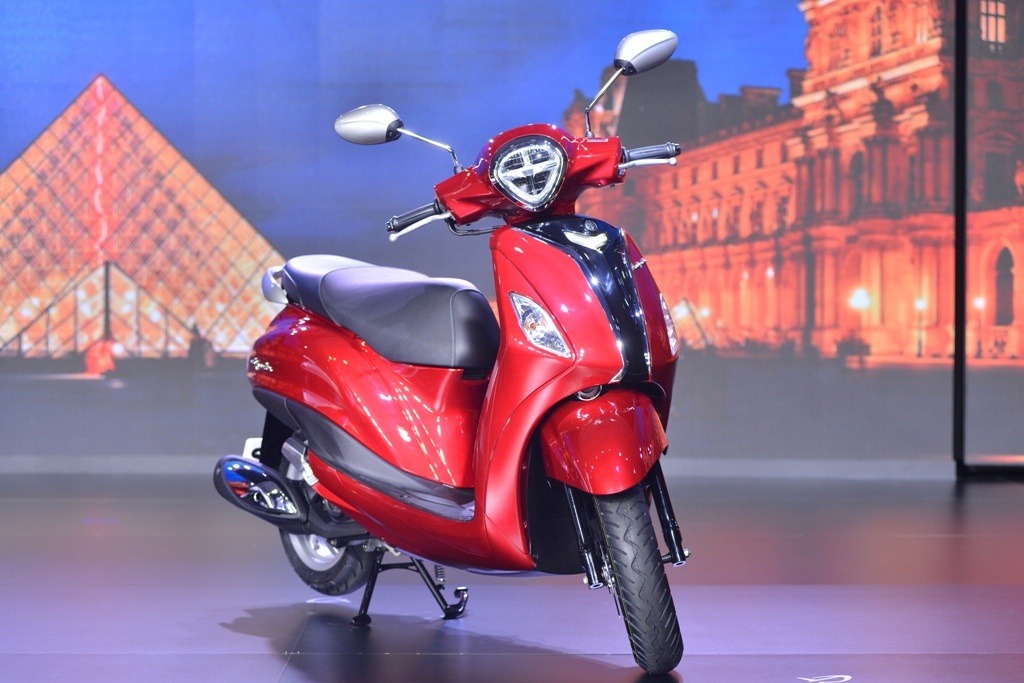 Toi nen mua Honda Lead hay Yamaha Grande Hybrid? hinh anh