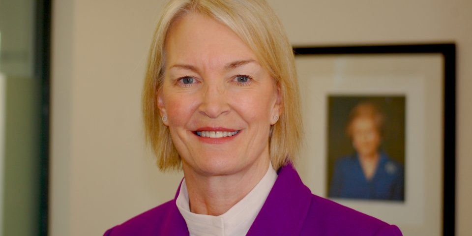 Facebook,  Google bi phat ty USD vi noi dung xau anh 1