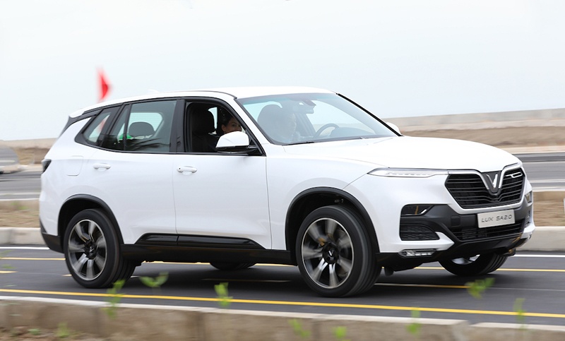 VinFast chinh thuc lan banh chiec xe hoi dau tien anh 7