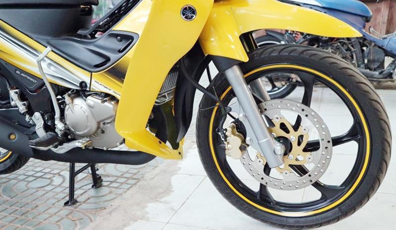 Xe may Yamaha cu ban gia cao hon o to doi moi anh 4