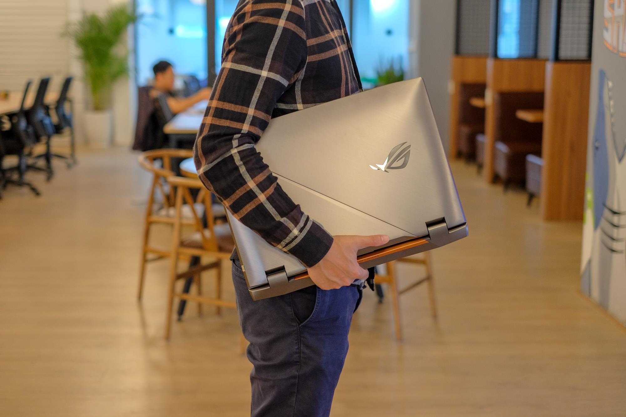 laptop gaming 100 trieu cua rog anh 14