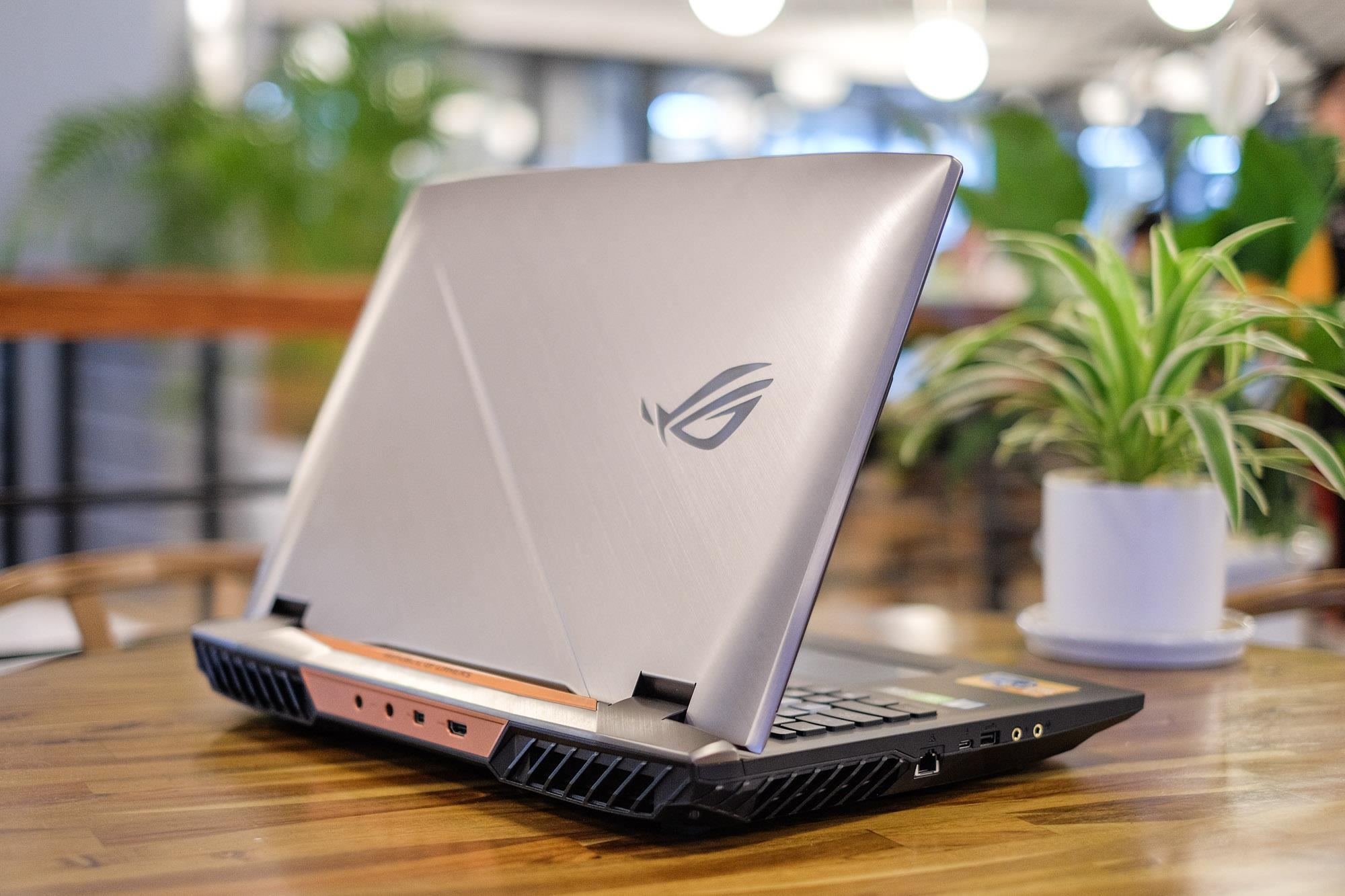 Chi tiet Asus ROG G703 - laptop game ‘be bu’ gia 120 trieu hinh anh