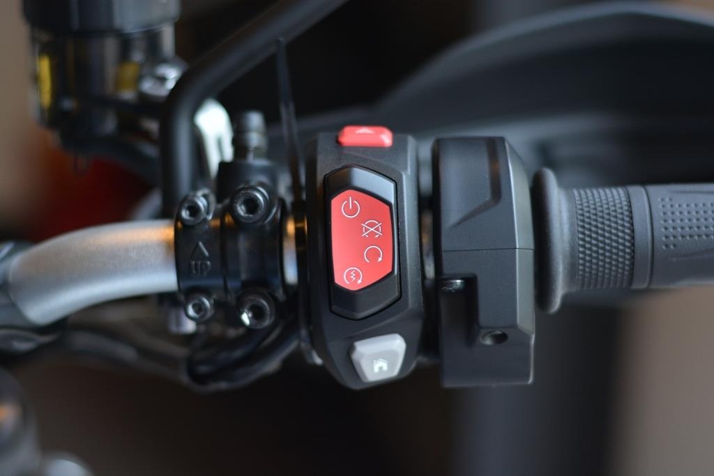 Triumph Scrambler 1200 the he 2019 ra mat VN anh 10