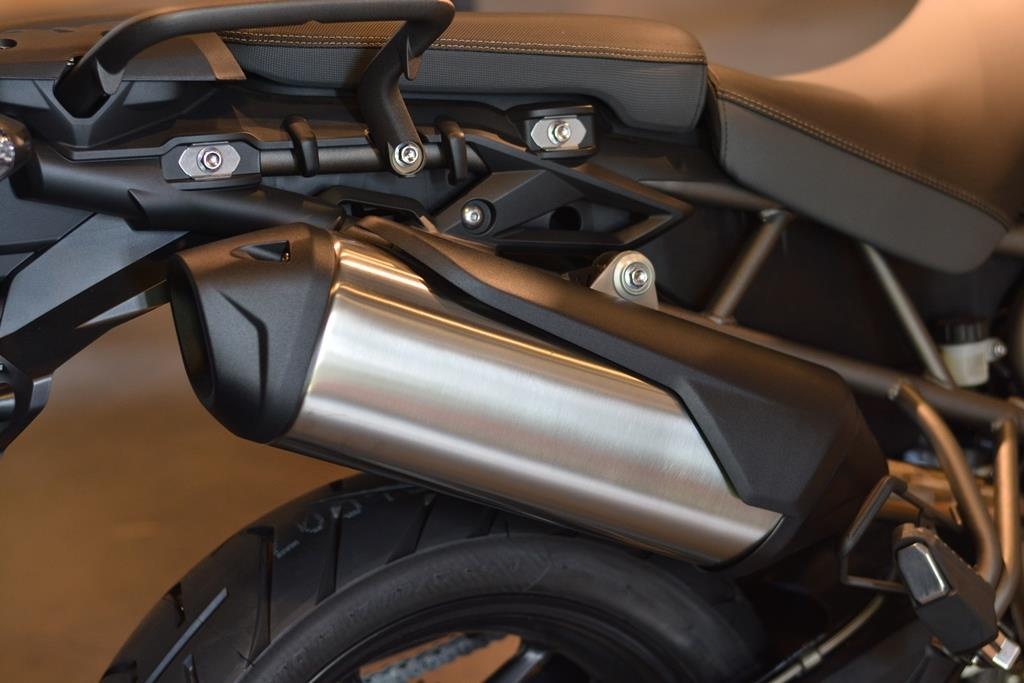 Can canh Triumph Tiger 800 2019 anh 12