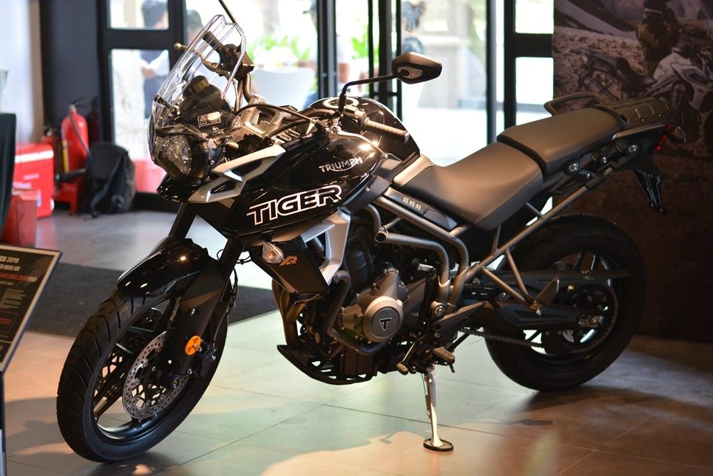Can canh Triumph Tiger 800 2019 anh 2