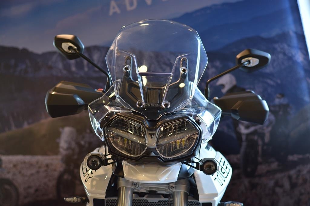 Can canh Triumph Tiger 800 2019 anh 6