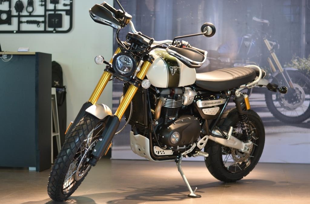 Triumph Scrambler 1200 doi moi ra mat VN, gia tu 599 trieu hinh anh