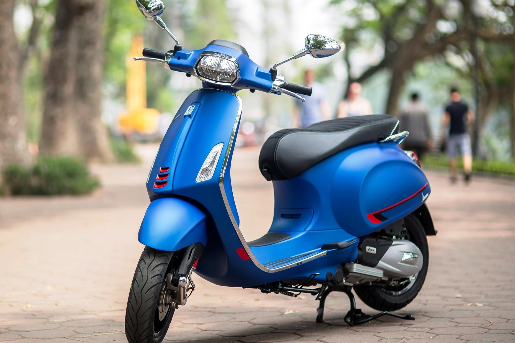 Toi muon mua Vespa nhung phan van xe mat gia qua nhanh hinh anh