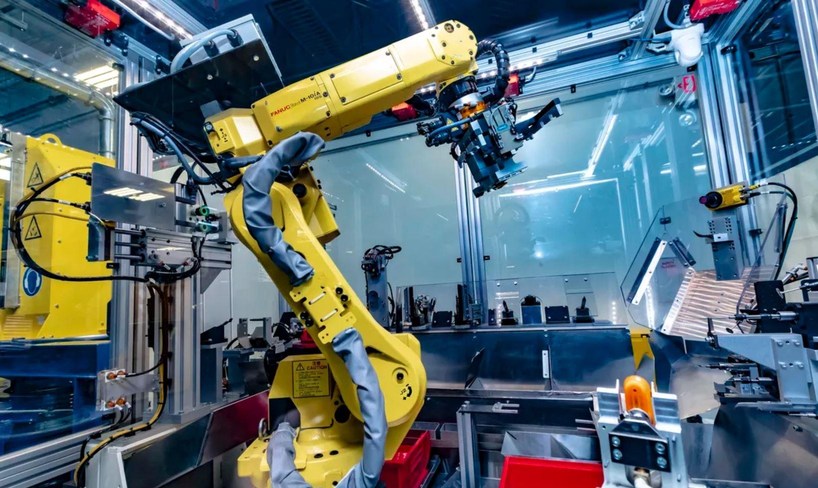 Robot tai che iPhone cua Apple hinh anh