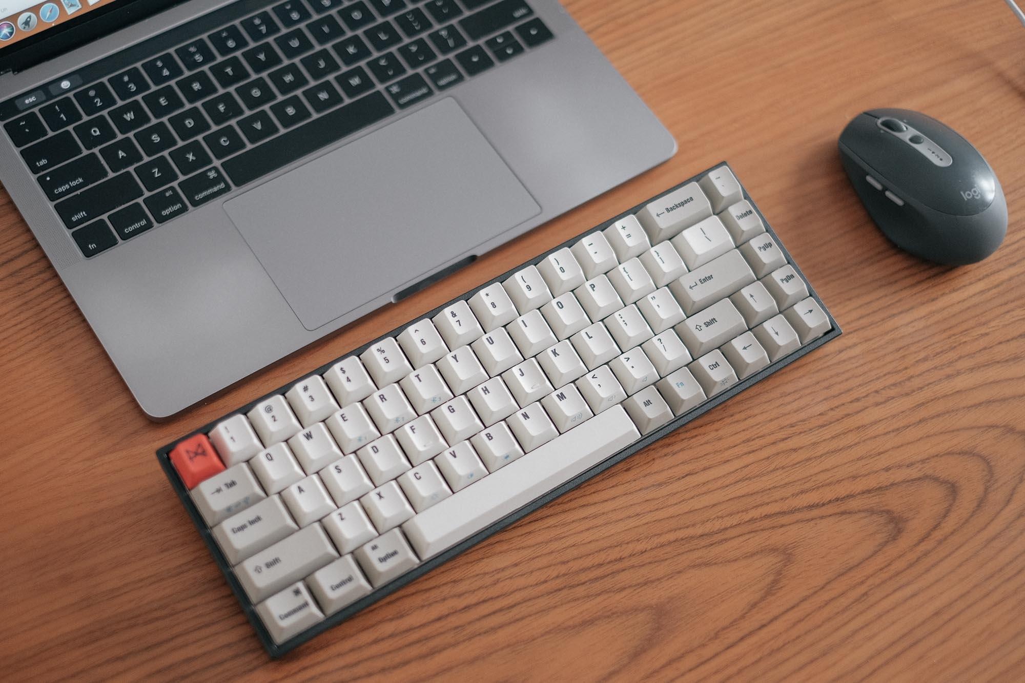 macbook pro co dang tien khong anh 2