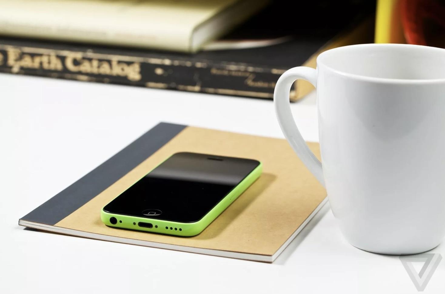 ai dung sau thanh cong cua iphone anh 4