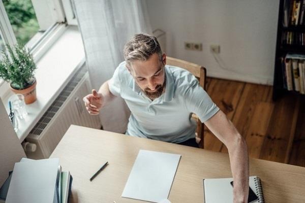 nhung thu khong nen chia se len Facebook anh 12