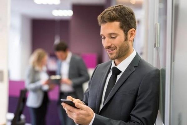 nhung thu khong nen chia se len Facebook anh 15