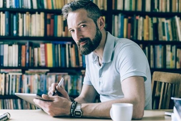 nhung thu khong nen chia se len Facebook anh 6