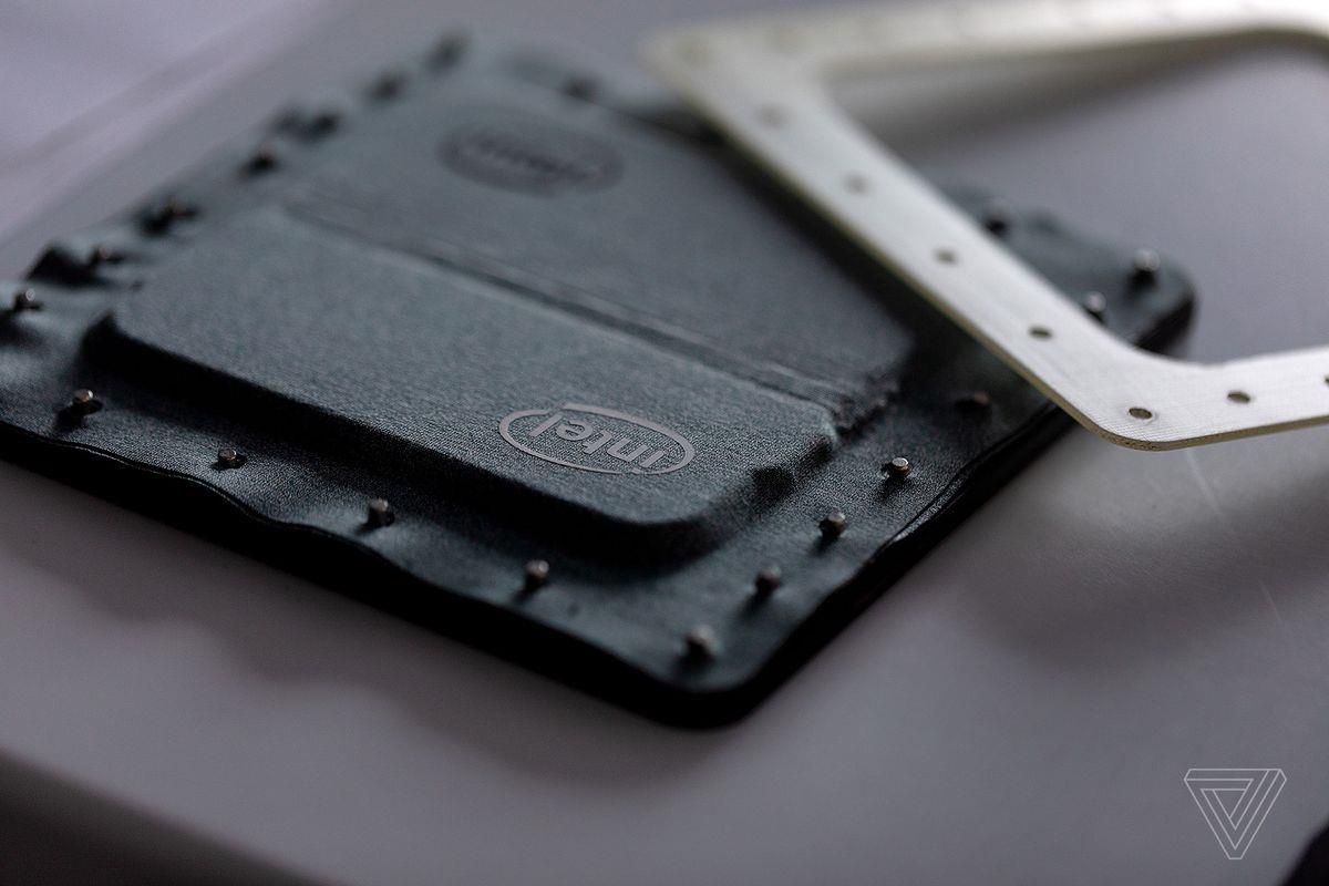 laptop 2 man hinh Intel Honeycomb Glacier anh 9