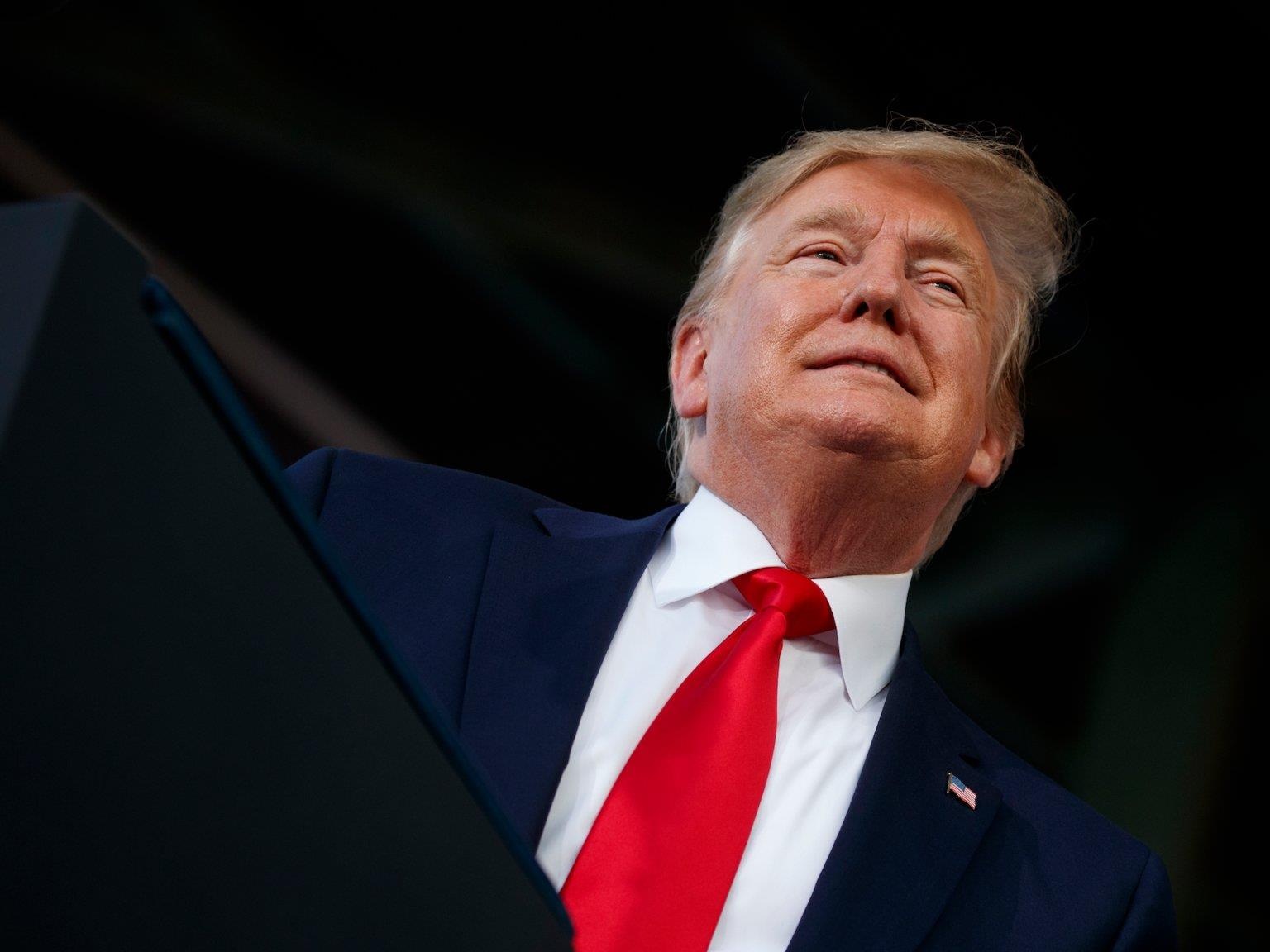 Ong Trump che Trung Quoc thieu nhung 'thien tai mac ao ngu ra duong' hinh anh