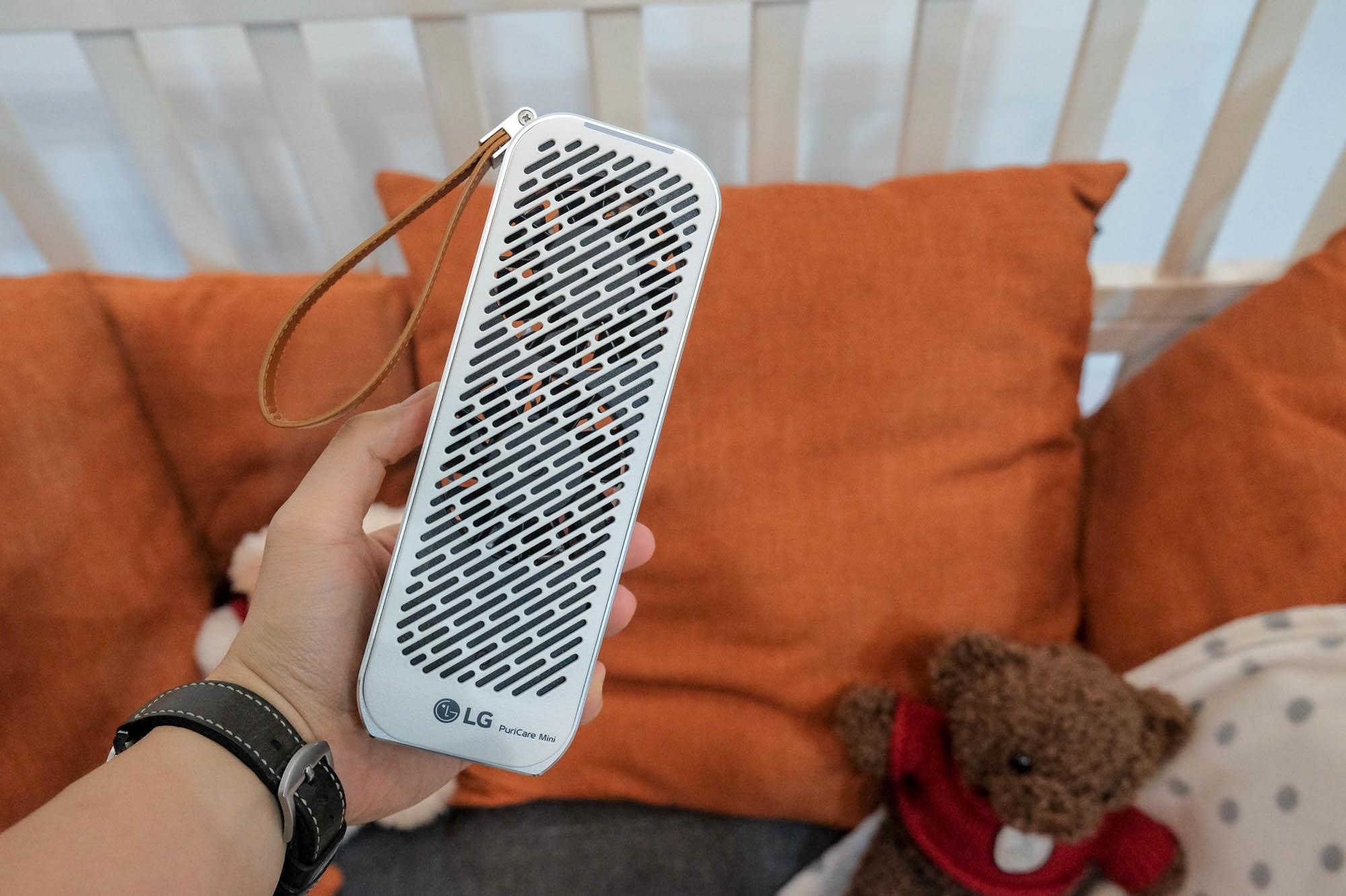 may loc khong khi gon trong long ban tay anh 2