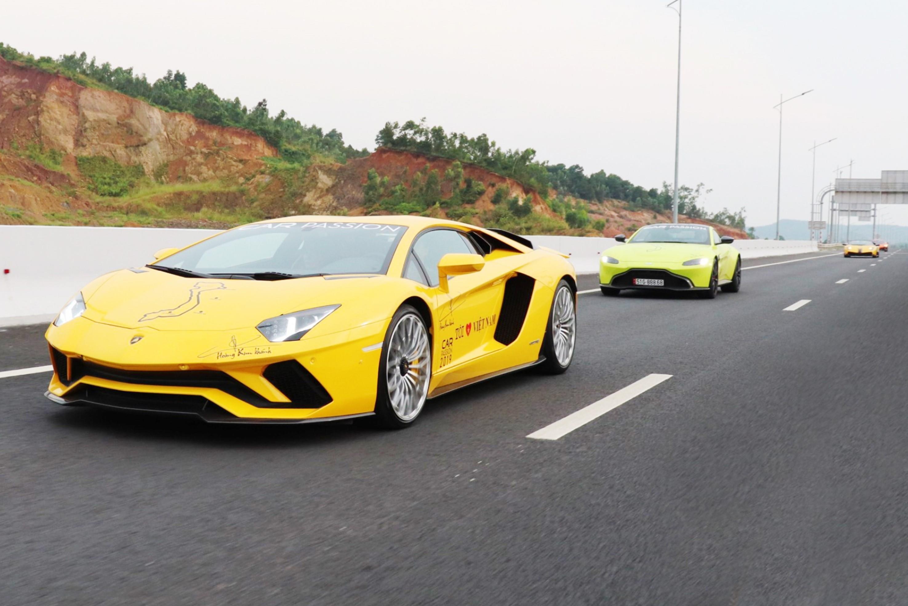 Car Passion 2019 - Lamborghini Aventador S gap su co,  van toi Moc Chau an toan anh 2