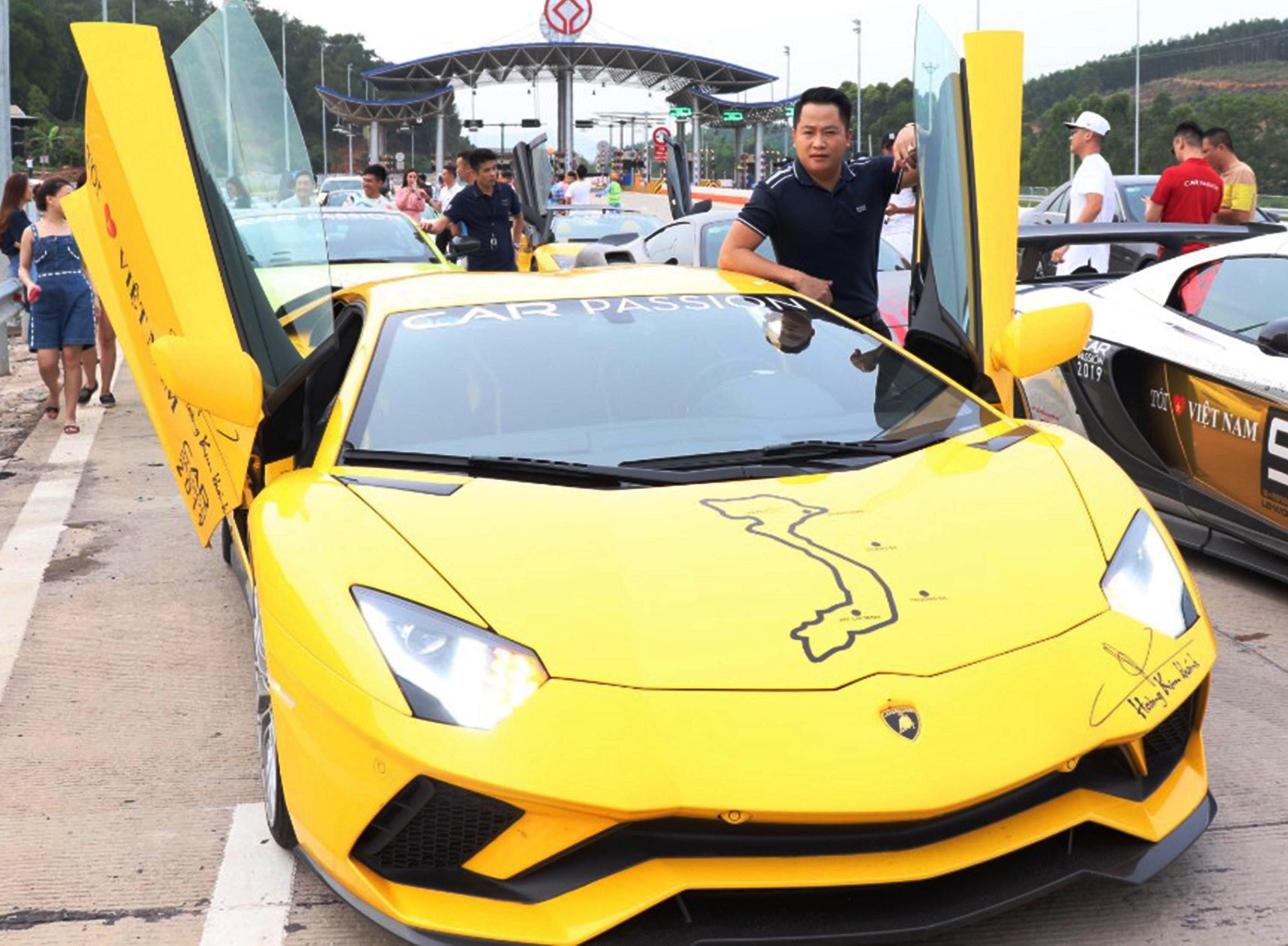 Car Passion 2019 - Lamborghini Aventador S gap su co,  van toi Moc Chau an toan anh 4