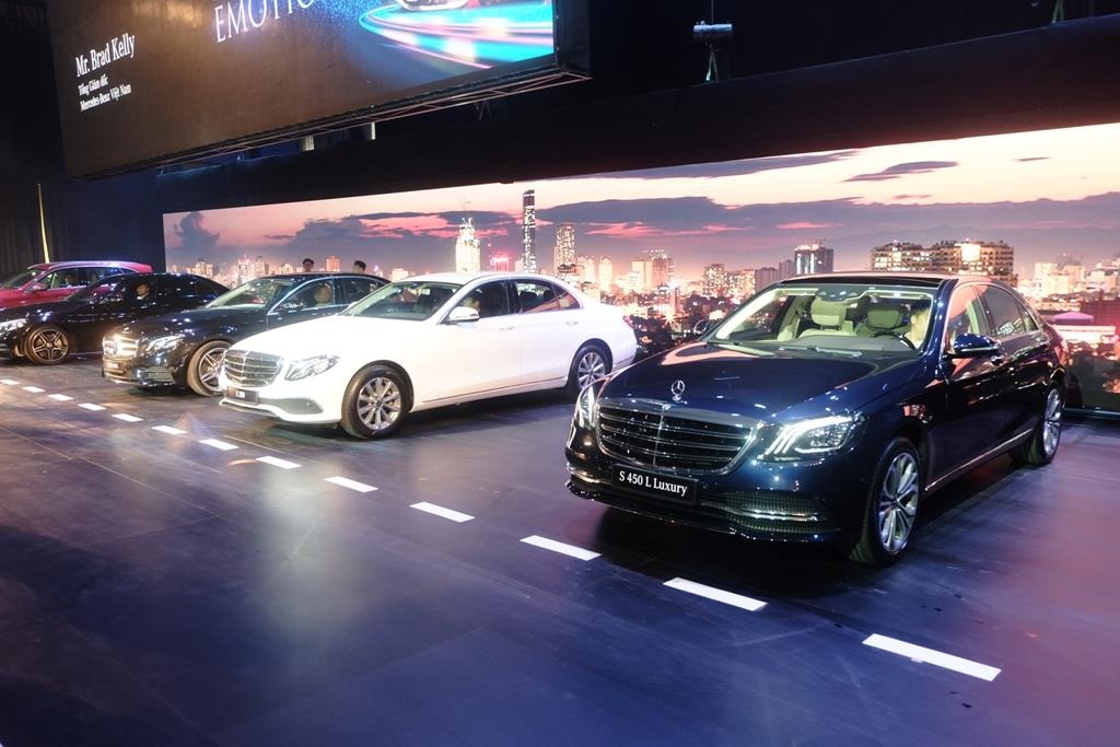 Fascination Show cua mercedes tai Ha Noi anh 5
