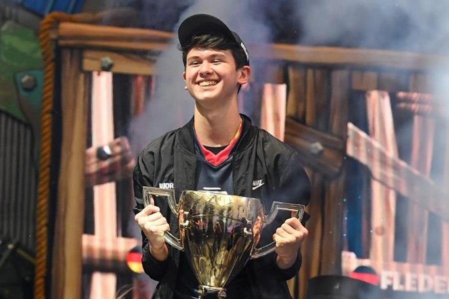 Vo dich World Cup, 'ong hoang Fortnite' 16 tuoi thanh trieu phu USD hinh anh