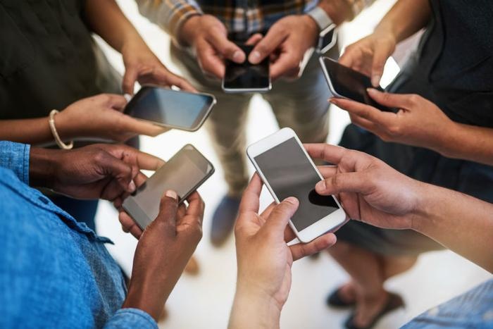 Lam sao de bot phu thuoc vao smartphone? hinh anh