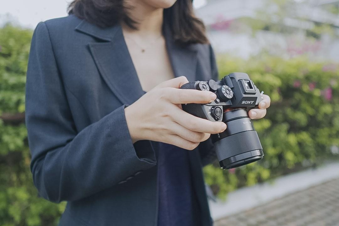 gia sony a7r IV bao nhieu anh 2