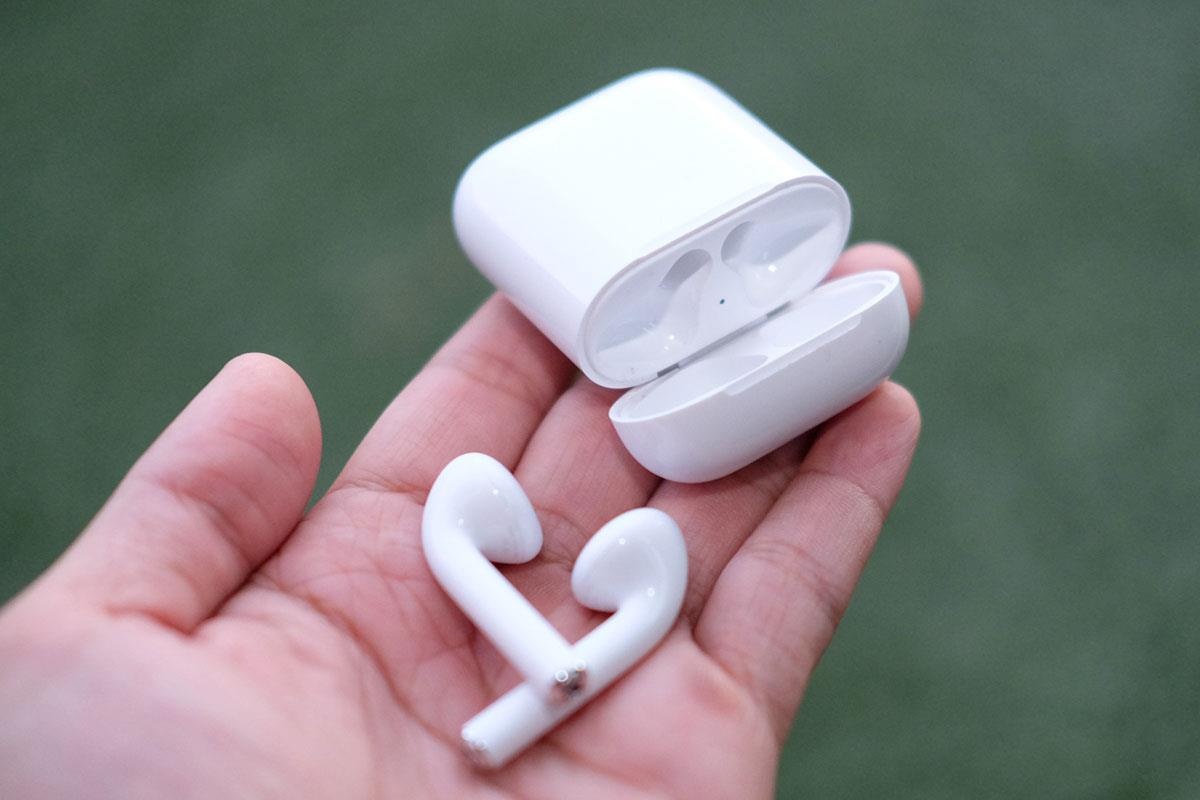 Noi kho roi tai nghe AirPods hinh anh