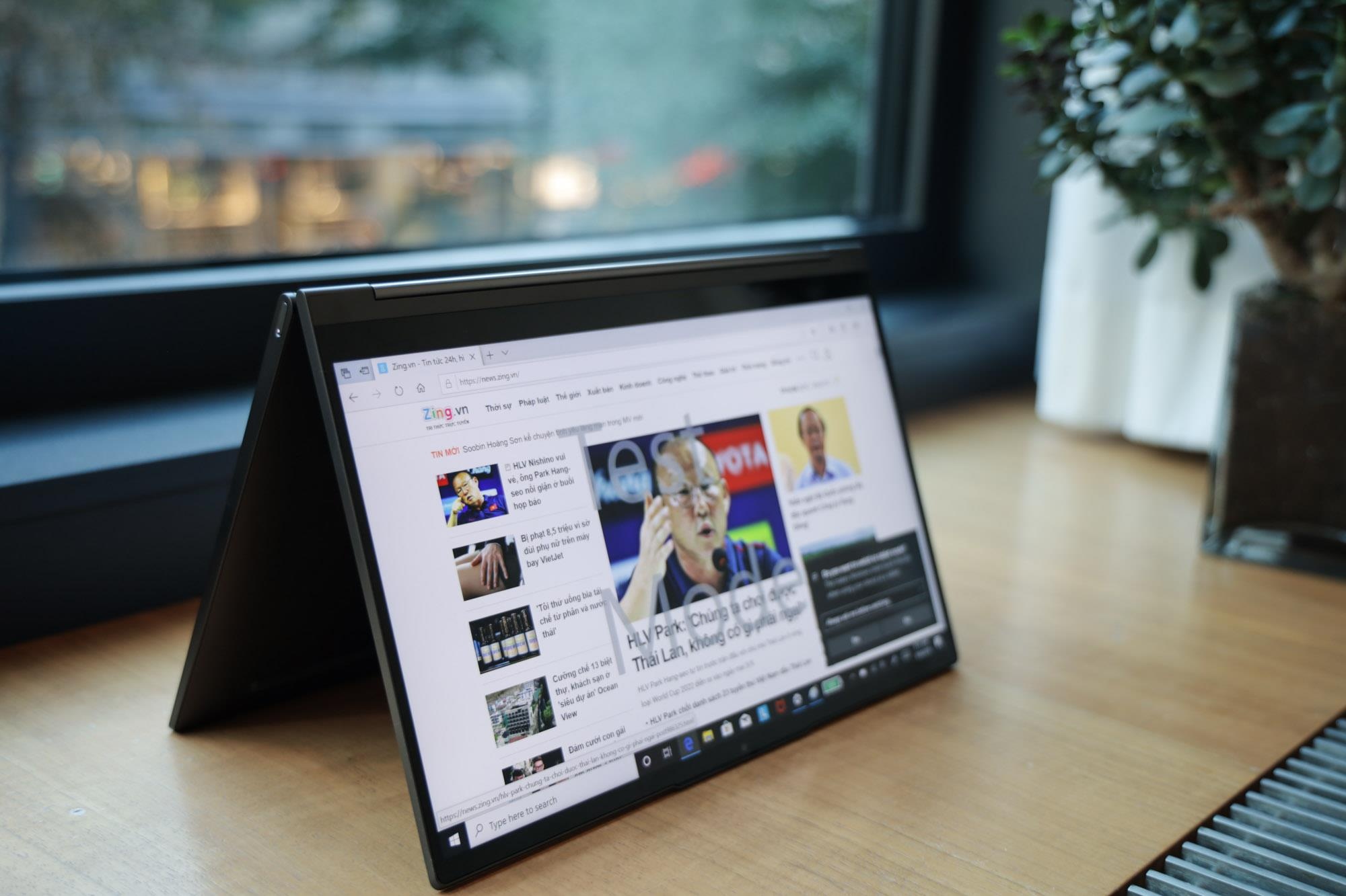 Lenovo lam moi loat san pham Yoga, hoc hoi tu smartphone hinh anh