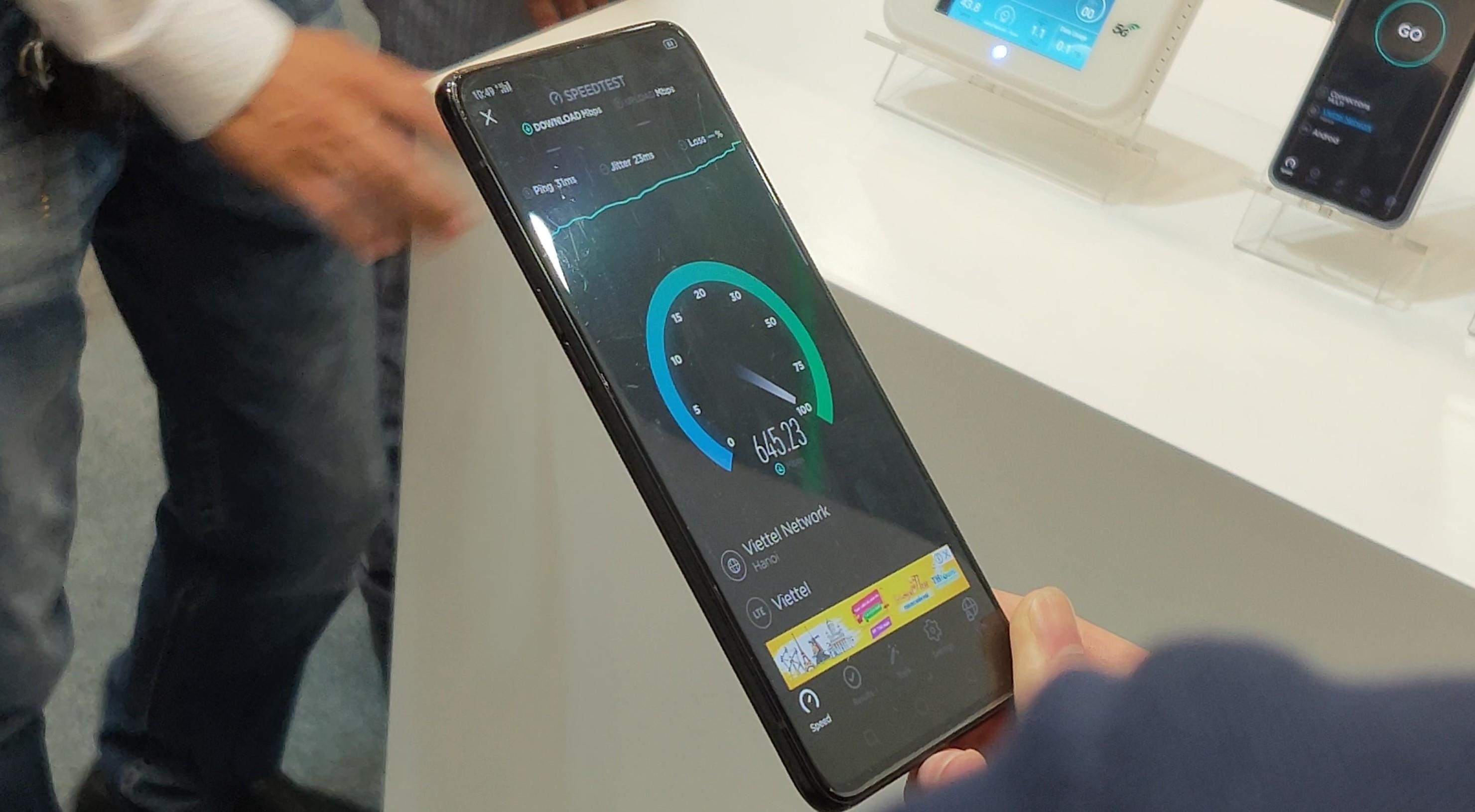 Thu nghiem toc do 5G  tai TP.HCM hinh anh