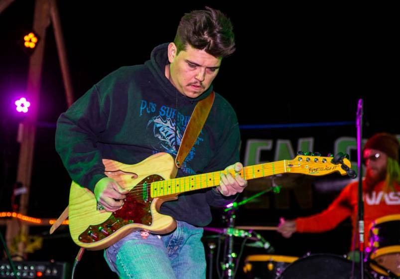 le hoi alienstock an theo area 51 anh 19