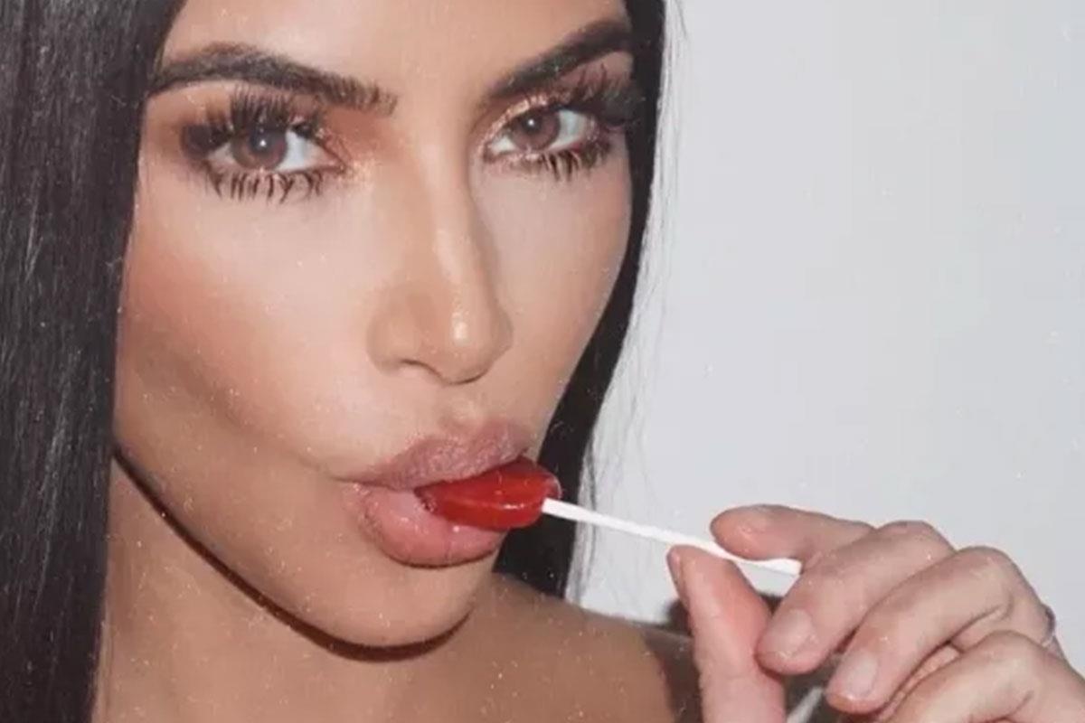 Chi em Kardashian het duong quang cao thuoc giam can tren Instagram hinh anh